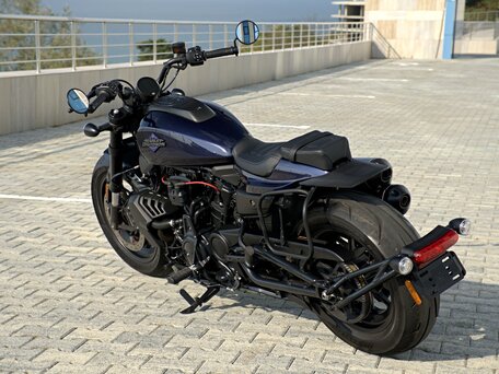 2025 Harley-Davidson Sportster S, синий, 1650000 рублей, вид 4