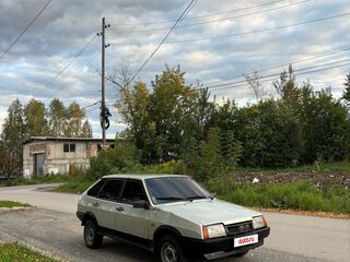 2002 Lada (ВАЗ) 2109 21093i, серебристый, 45000 рублей, вид 2