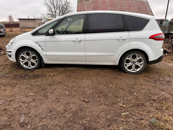 2012 Ford S-MAX I Рестайлинг, белый, 990000 рублей - вид 9