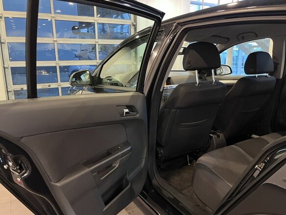 2013 Opel Astra H Рестайлинг, чёрный, 705000 рублей - вид 24