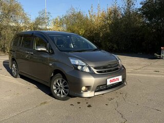 2012 Toyota ISis I Рестайлинг, коричневый, 1140000 рублей, вид 2