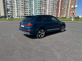 2020 Audi Q7 45 TDI II (4M) Рестайлинг, синий, 6699000 рублей, вид 4