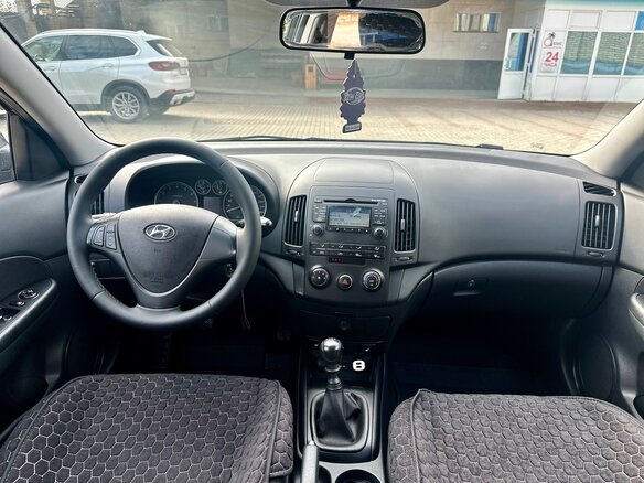 2010 Hyundai i30 I Рестайлинг, чёрный - вид 12