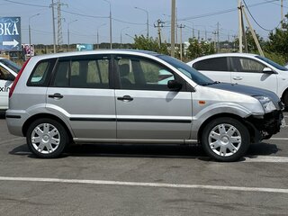 2005 Ford Fusion I Рестайлинг, серебристый, 270000 рублей, вид 5