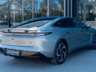 2025 Exeed Exlantix ES, серебристый, 6170000 рублей, вид 4