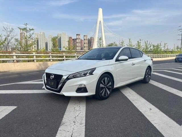 Открыть фотографии: Nissan Altima VI (L34)
