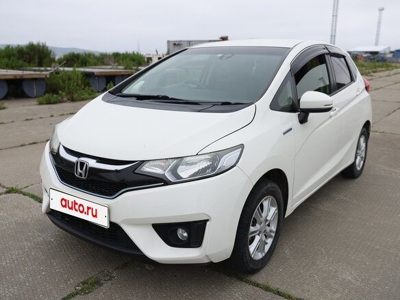 2017 Honda Fit III, белый, 850000 рублей - вид 2