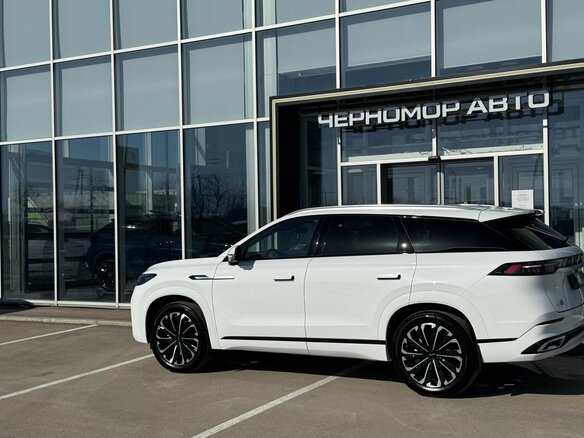 2026 Jaecoo J8, белый, 4645000 рублей - вид 4