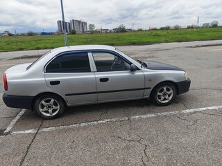 2005 Hyundai Accent ТагАЗ II, серебристый, 215000 рублей, вид 4