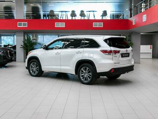 2015 Toyota Highlander III (XU50), белый, 2490000 рублей, вид 4