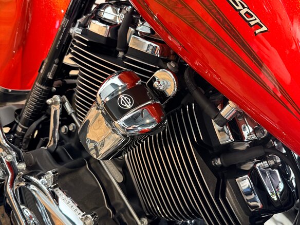 2017 Harley-Davidson Road King, красный, 1899000 рублей - вид 25