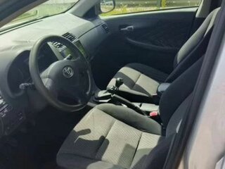 2012 Toyota Corolla X (E140, E150) Рестайлинг, серебристый, 900000 рублей, вид 4