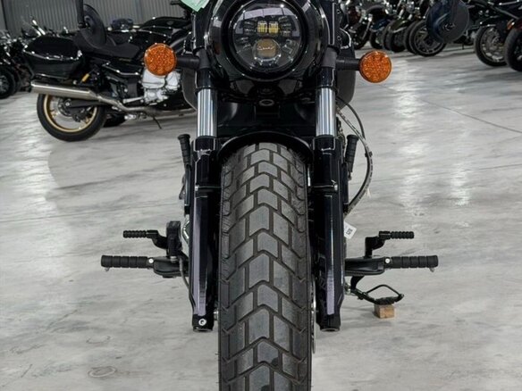 2022 Indian Scout, чёрный - вид 8