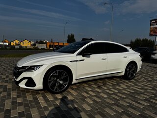 2022 Volkswagen Passat CC 380 TSI II Рестайлинг, белый, 4299909 рублей, вид 4