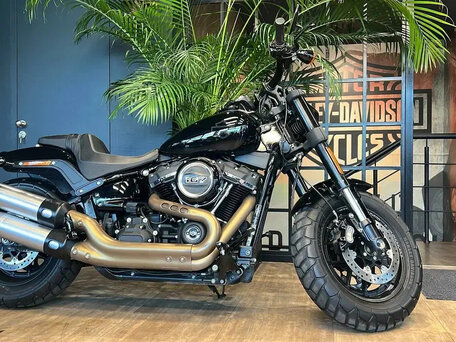 2020 Harley-Davidson Fat Bob, чёрный, 2200000 рублей, вид 1