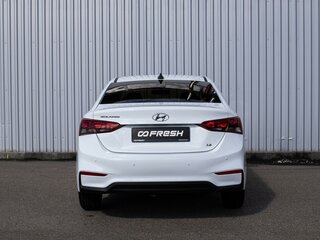 2018 Hyundai Solaris II, белый, 1459000 рублей, вид 4