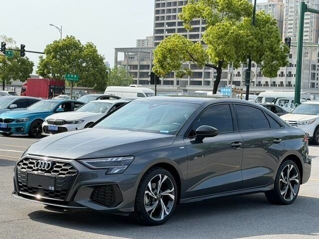 Открыть фотографии: Audi A3 IV (8Y)