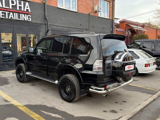 2011 Mitsubishi Pajero IV Рестайлинг 1, чёрный, 2200000 рублей, вид 4