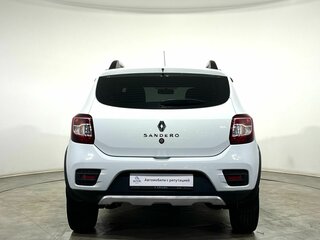 2021 Renault Sandero Stepway II Рестайлинг, белый, 1300000 рублей, вид 3