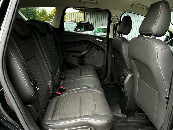 2018 Ford Kuga II Рестайлинг, чёрный, 1551300 рублей - вид 8