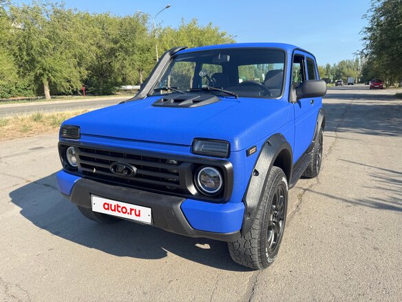 2017 Lada (ВАЗ) 2121 (4x4) I Рестайлинг, синий, 700000 рублей