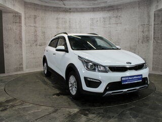 2020 Kia Rio X-Line IV, белый, 1694000 рублей, вид 3