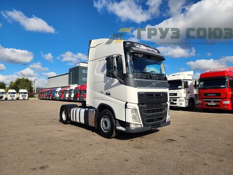 2019 Volvo FH, белый, 7290000 рублей, вид 4