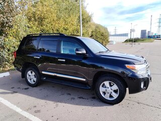 2015 Toyota Land Cruiser 200 Series Рестайлинг 1, чёрный, 4700000 рублей, вид 4