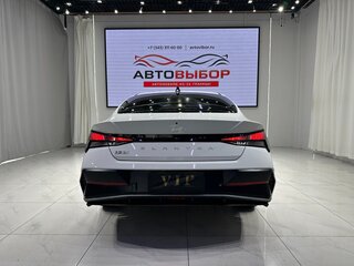 2023 Hyundai Elantra N Line VII (CN7) Рестайлинг, белый, 1680000 рублей, вид 5