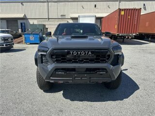 2026 Toyota Tacoma IV, серый, 10990000 рублей, вид 4