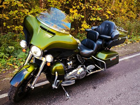 2017 Harley-Davidson CVO Limited, зелёный, 2450000 рублей, вид 4