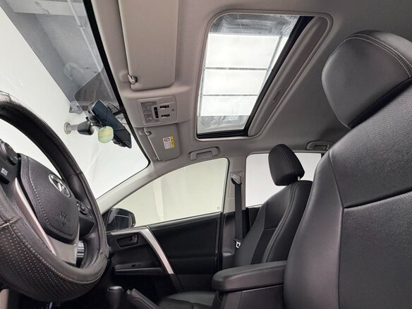 2016 Toyota RAV4 IV (XA40) Рестайлинг, белый - вид 13
