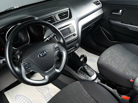 2016 Kia Rio III Рестайлинг, чёрный - вид 6