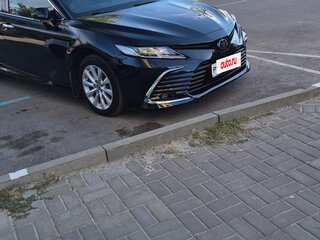 2021 Toyota Camry VIII (XV70), чёрный, 2800000 рублей, вид 3