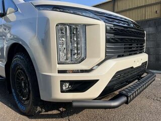 2023 Mitsubishi Delica D:5 I Рестайлинг, белый, 2487000 рублей, вид 4