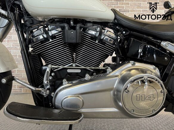 2018 Harley-Davidson Fat Boy, белый, 1985000 рублей - вид 13