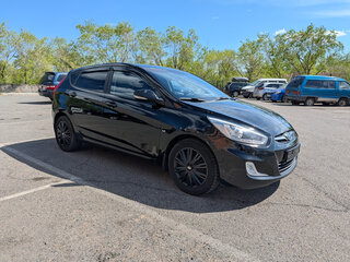 2014 Hyundai Solaris I, чёрный, 780000 рублей, вид 3