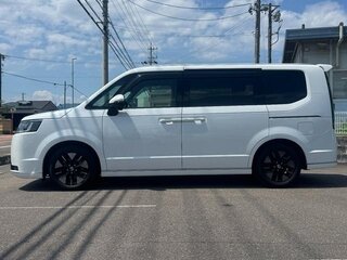 2022 Honda Stepwgn Spada VI, белый, 2200000 рублей, вид 5