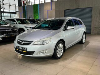 Opel Astra J