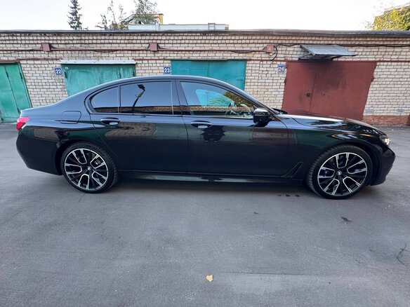 2018 BMW 7 серии 740d xDrive VI (G11/G12), чёрный, 3700000 рублей - вид 5