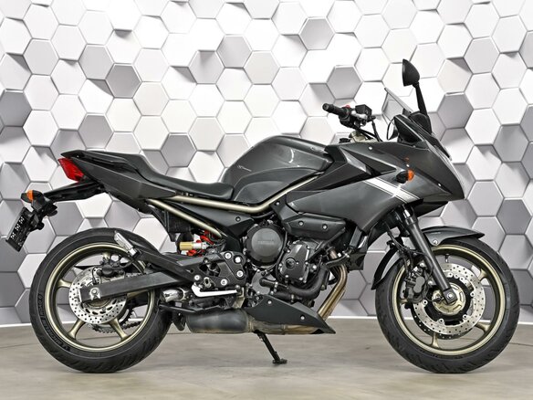 2012 Yamaha XJ6 (FZ6R), серый, 525000 рублей - вид 2