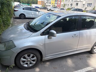 2010 Nissan Tiida I Рестайлинг, серебристый, 800000 рублей, вид 3