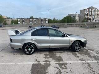 1999 Mitsubishi Galant VIII Рестайлинг, серебристый, 200000 рублей, вид 4