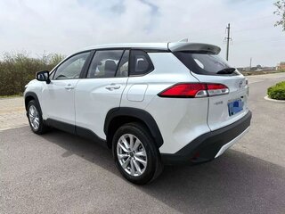 2026 Toyota Corolla Cross I Рестайлинг, белый, 3070000 рублей, вид 5
