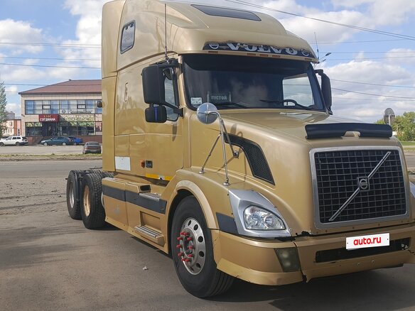 2005 Volvo VNL, золотистый, 1700000 рублей - вид 8