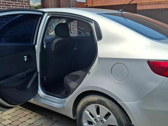 2011 Kia Rio 4-speed III, серебристый - вид 8