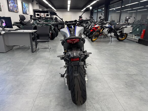 2022 Yamaha MT-09 (FZ-09), серый, 1190000 рублей - вид 6