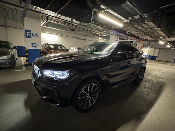 2023 BMW X6 40i III (G06), чёрный, 10500000 рублей - вид 7