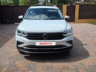 2020 Volkswagen Tiguan II Рестайлинг, белый, 2900000 рублей, вид 2