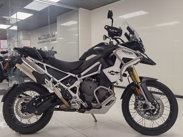 2023 Triumph Tiger 1200, зелёный, 1950000 рублей - вид 11